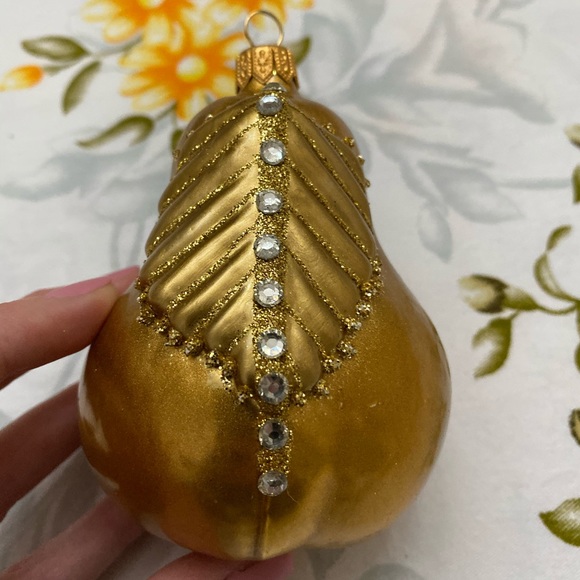 Other - 🍐Gold Pear Ornament